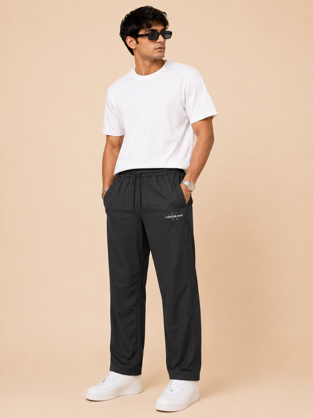 mens-black-track-pant