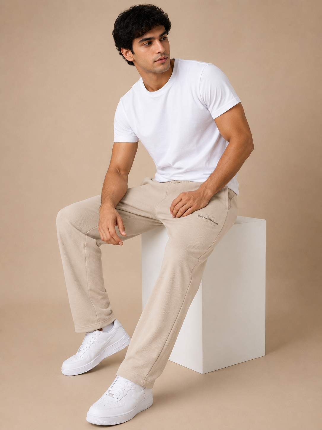 Men’s Beige Waffle-Knit Lounge Track Pant